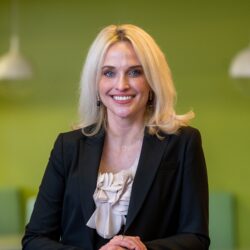 Laura Bowser